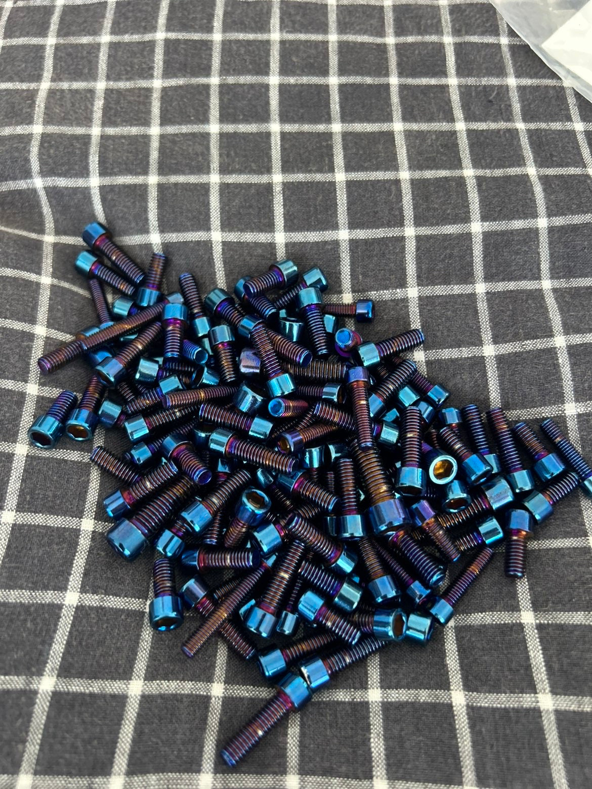 10 pack titanium bolts